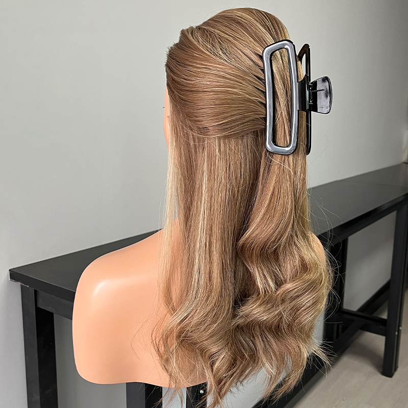 20 Inches WW152 Color Slight Layer Sport Pony Wig