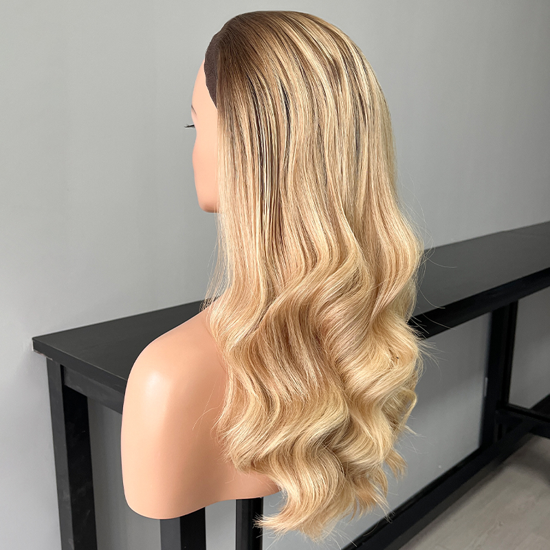 21 Inches WW127 Color Slight Layer Sport Pony Wig